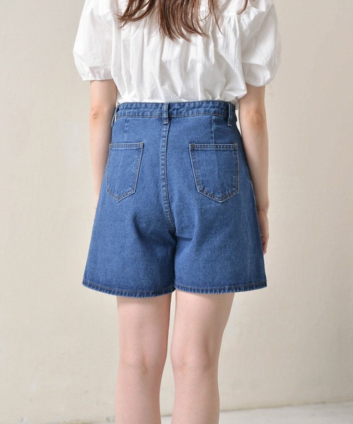 Monocoro toppi（モノコロトッピ）の「カラーデニムショートパンツ（デニムパンツ・レディース・ホワイト/ブルー/ブラック・M）」の12枚目の写真