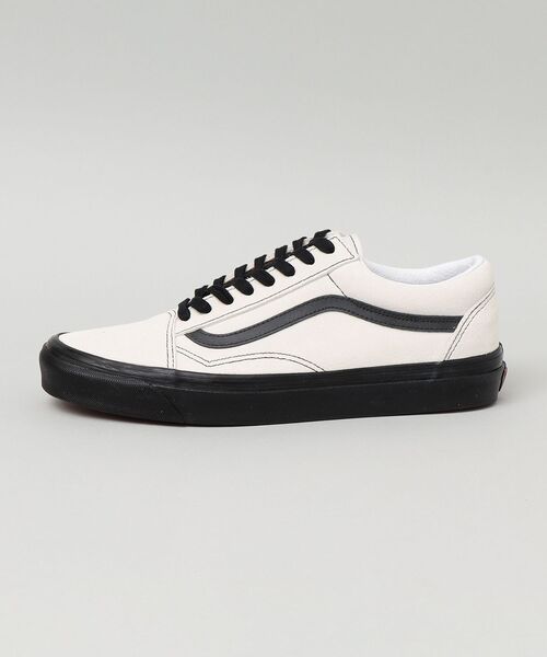 VANS(バンズ)の「VANS: OLD SKOOL SUEDE 36 DX(スニーカー・メンズ・オフホワイト/ブラック・10/11/9/8)」の4枚目の写真