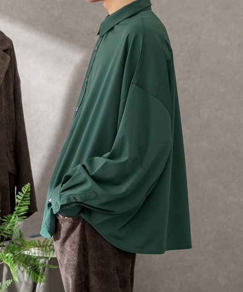 Adoon plain（アドーンプレーン）の「【Adoon plain】ドレープシャツ（シャツ/ブラウス・メンズ・オフホワイト/モカ/グリーン・LARGE/MEDIUM）」の8枚目の写真
