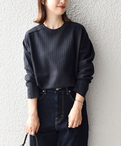 SHIPS(シップス)の「ヘリンボーンバックショルダー切替プルオーバー(Tシャツ/カットソー・レディース・ブラウン/ブラック/ラベンダー/ナチュラル・ONE SIZE)」の1枚目の写真