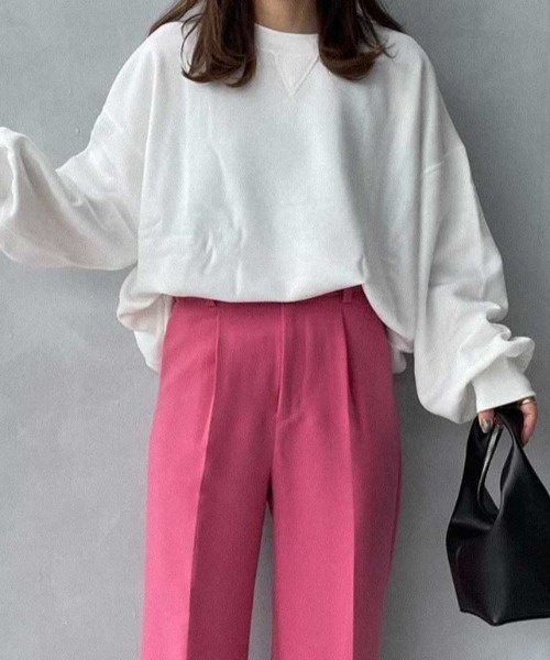 feepur（フェピュール）の「裏起毛BIGスウェット（スウェット・レディース・チャコールグレー/エンジ/オフホワイト/杢グレー/グリーン/ブルー・MEDIUM）」の2枚目の写真