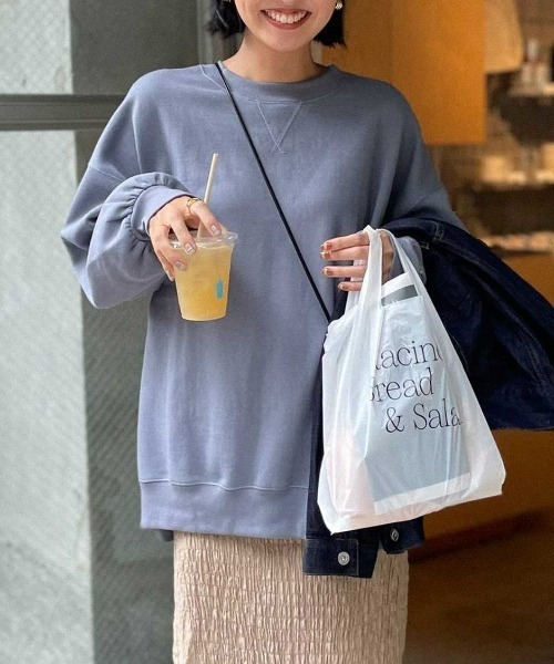 feepur（フェピュール）の「裏起毛BIGスウェット（スウェット・レディース・チャコールグレー/エンジ/オフホワイト/杢グレー/グリーン/ブルー・MEDIUM）」の5枚目の写真