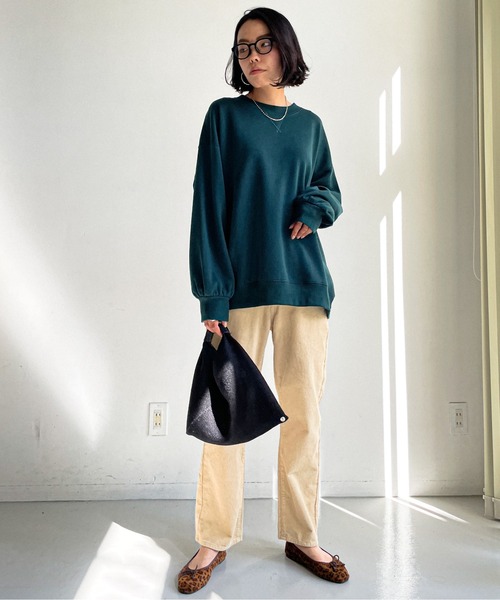 feepur（フェピュール）の「裏起毛BIGスウェット（スウェット・レディース・チャコールグレー/エンジ/オフホワイト/杢グレー/グリーン/ブルー・MEDIUM）」の17枚目の写真