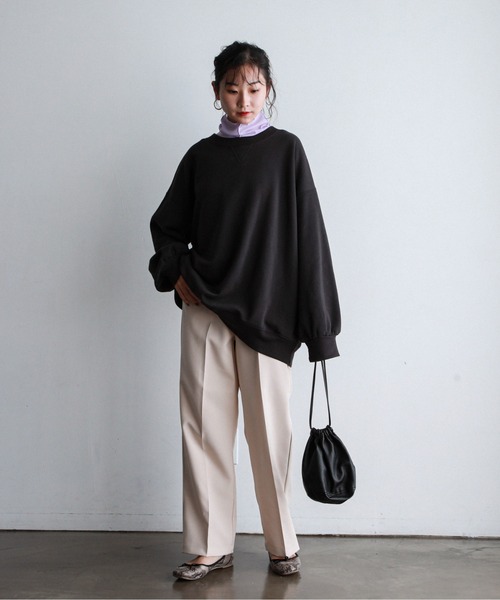 feepur（フェピュール）の「裏起毛BIGスウェット（スウェット・レディース・チャコールグレー/エンジ/オフホワイト/杢グレー/グリーン/ブルー・MEDIUM）」の8枚目の写真