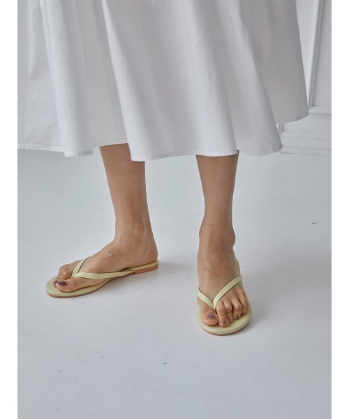 Ayla(アイラ)の「color beach sandal(サンダル・レディース・エメラルドブルー/ブラウン/クリーム/モカ/ライトイエロー・24/25/23)」の7枚目の写真