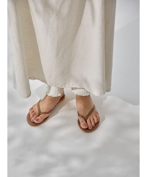 Ayla(アイラ)の「color beach sandal(サンダル・レディース・エメラルドブルー/ブラウン/クリーム/モカ/ライトイエロー・24/25/23)」の13枚目の写真