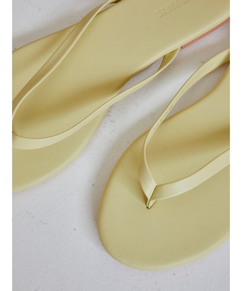 Ayla(アイラ)の「color beach sandal(サンダル・レディース・エメラルドブルー/ブラウン/クリーム/モカ/ライトイエロー・24/25/23)」の20枚目の写真