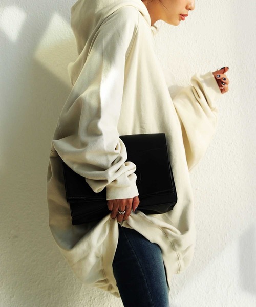 antiqua（アンティカ）の「オーバーコクーンパーカ（パーカー・レディース・ブラック/グレー/モスグリーン/アイボリー/ブルー系その他・FREE）」の15枚目の写真