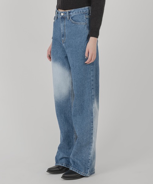 FOLLOWIN（フォロウィン）の「ポイントブリーチ加工デザインデニム