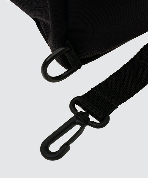 MM6 Maison Margiela(エムエムシックス メゾン マルジェラ)の「Standard size backpa(バックパック/リュック・レディース・レッド/ブラック/ブルー・ONE SIZE)」の5枚目の写真