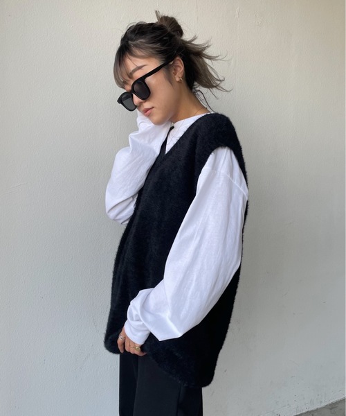 SHAGGIE(シャギー)の「シャギーモヘアライクニットベスト(ベスト・レディース・ブラック/カーキ/ブルー・FREE)」の15枚目の写真