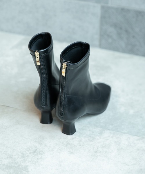 LEPSIM(レプシィム)の「ストレッチZIPブーツ 257635(ブーツ・レディース・ブラック/オフホワイト・MEDIUM/LARGE)」の9枚目の写真