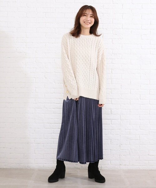 SHOO・LA・RUE（シューラルー）の「◆脇ボタンバルキーケーブルニット（ニット/セーター・レディース・オリーブ/アイボリー/サンドベージュ/ダークネイビー・00）」の12枚目の写真