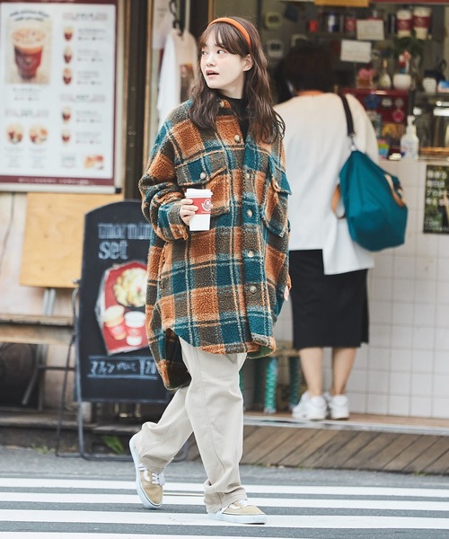 CUBE SUGAR(キューブシュガー)の「ボアチェック CPOジャケット(カバーオール・レディース・ホワイト/ネイビー/オレンジ・M)」の11枚目の写真