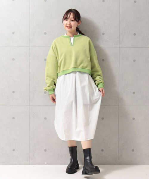 fredy repit（フレディレピ）の「微配色ミニ丈裏毛プルオーバー（スウェット・レディース・チャコールグレー/ライトグリーン/アイボリー・38）」の5枚目の写真