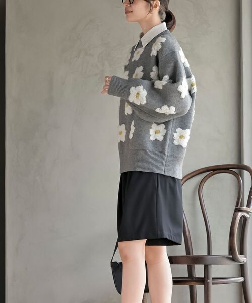 rps（アールピーエス）の「３Ｄフラワーニットプルオーバー（ニット/セーター・レディース・ブラック/ブルー/グリーン/杢グレー/ブルーグリーン/パープル/オレンジ/イエロー・M/フリー）」の10枚目の写真