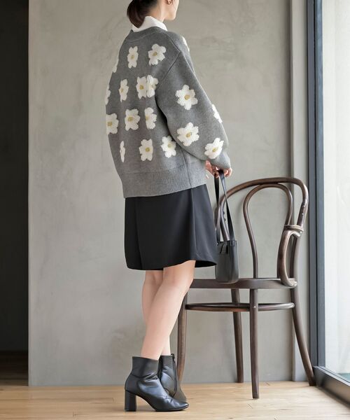 rps（アールピーエス）の「３Ｄフラワーニットプルオーバー（ニット/セーター・レディース・ブラック/ブルー/グリーン/杢グレー/ブルーグリーン/パープル/オレンジ/イエロー・M/フリー）」の12枚目の写真