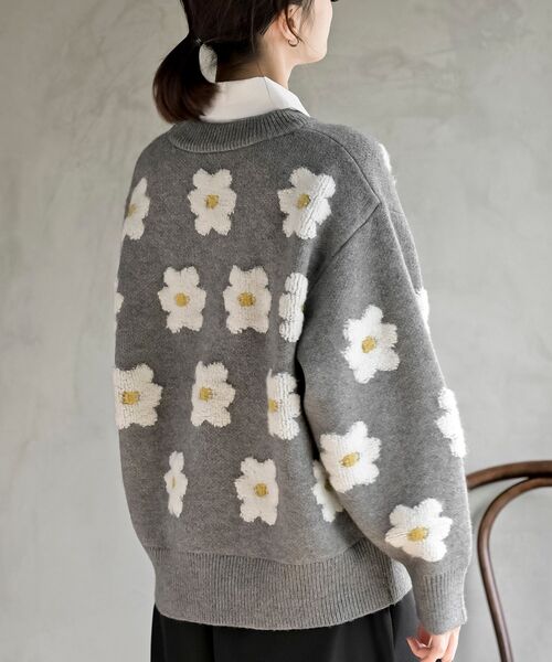 rps（アールピーエス）の「３Ｄフラワーニットプルオーバー（ニット/セーター・レディース・ブラック/ブルー/グリーン/杢グレー/ブルーグリーン/パープル/オレンジ/イエロー・M/フリー）」の15枚目の写真