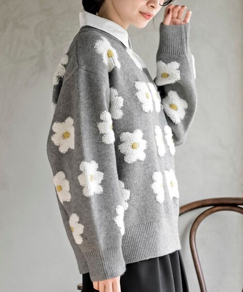 rps（アールピーエス）の「３Ｄフラワーニットプルオーバー（ニット/セーター・レディース・ブラック/ブルー/グリーン/杢グレー/ブルーグリーン/パープル/オレンジ/イエロー・M/フリー）」の16枚目の写真