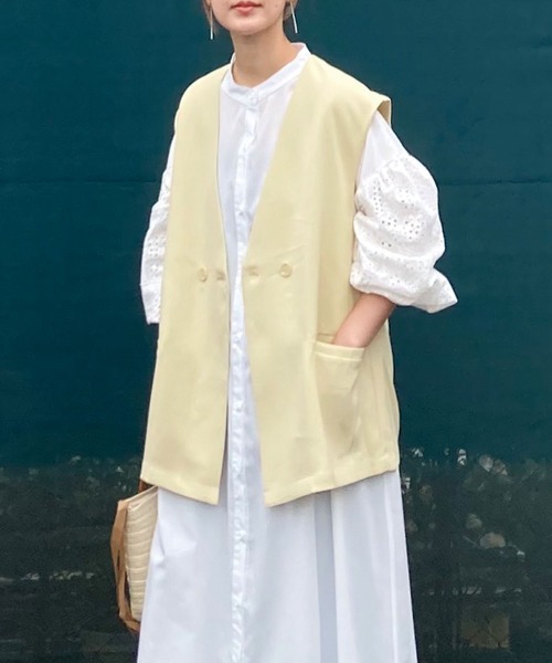 CORNERS（コーナーズ）の「ダブルボタンベスト（ベスト・レディース・ブラック/ベージュ/イエロー/アイボリー/グレイッシュベージュ・M）」の5枚目の写真