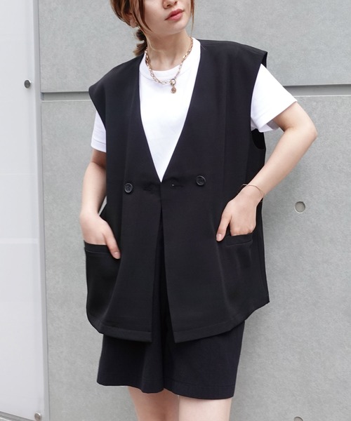 CORNERS（コーナーズ）の「ダブルボタンベスト（ベスト・レディース・ブラック/ベージュ/イエロー/アイボリー/グレイッシュベージュ・M）」の18枚目の写真