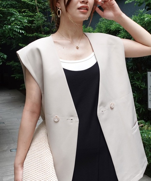 CORNERS（コーナーズ）の「ダブルボタンベスト（ベスト・レディース・ブラック/ベージュ/イエロー/アイボリー/グレイッシュベージュ・M）」の20枚目の写真