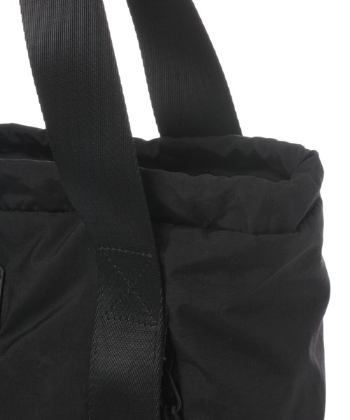 BAYFLOW（ベイフロー）の「[軽量!大容量♪ペットボトルホルダー付き]プレートライトデイパック（バックパック/リュック・レディース・ブラック/グレー・FREE）」の18枚目の写真