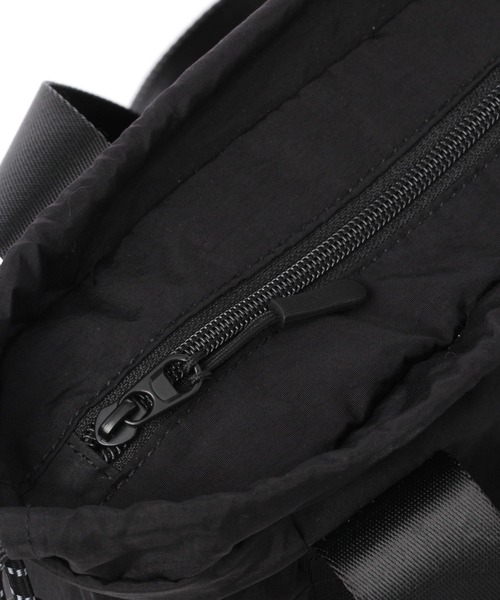 BAYFLOW（ベイフロー）の「[軽量!大容量♪ペットボトルホルダー付き]プレートライトデイパック（バックパック/リュック・レディース・ブラック/グレー・FREE）」の16枚目の写真