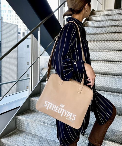 intoxic.（イントキシック）の「【intoxic.】イディオット（トートバッグ・レディース・ブラック/ホワイト/ベージュ系その他・FREE）」の15枚目の写真