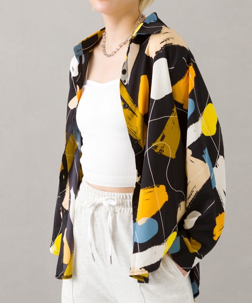 SpRay（スプレイ）の「ペイント風シャツ（シャツ/ブラウス・レディース・ホワイト/ブラック・FREE）」の2枚目の写真