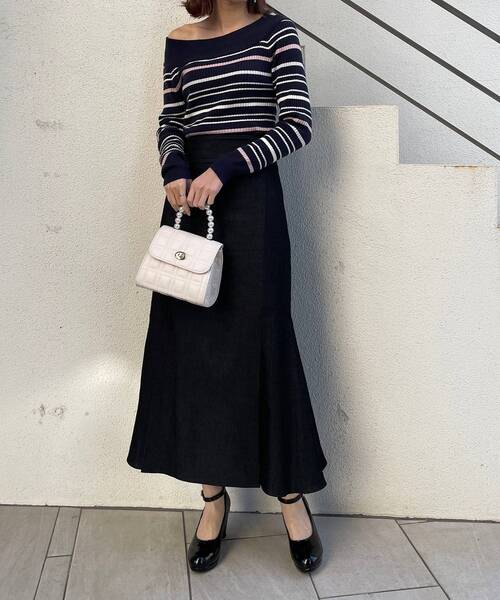 MAJESTIC LEGON（マジェスティックレゴン）の「Ladyプリーツマーメイドスカート（スカート・レディース・ブラック/ネイビー・SMALL/MEDIUM）」の4枚目の写真