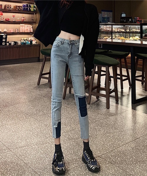 i-dare(アイディア)の「【i-dare】ハイウエスト デザイン デニムパンツ(デニムパンツ・レディース・グレー/ブルー・SMALL/MEDIUM/LARGE)」の1枚目の写真