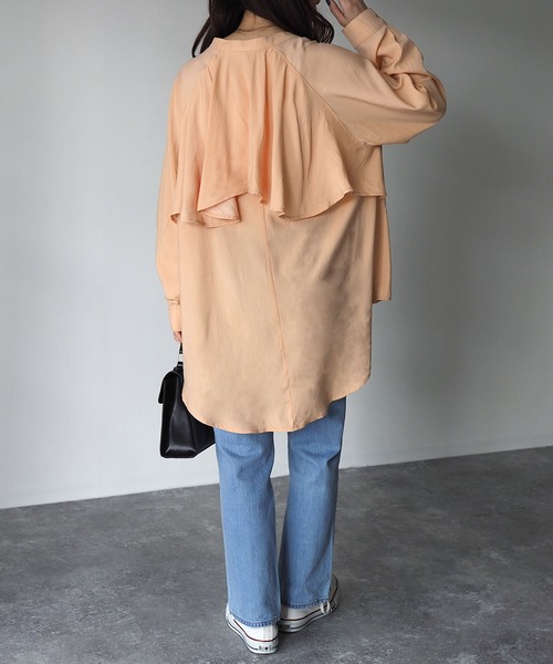 Riberry（リベリー）の「バックフリルブラウス（シャツ/ブラウス・レディース・オフホワイト/ベージュ/グリーン/オレンジ・MEDIUM）」の10枚目の写真