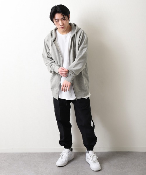 FILA（フィラ）の「【FILA】 裏毛フルジップパーカー（パーカー・レディース・ホワイト/杢グレー/グレイッシュベージュ/ブラック/ネイビー・MEDIUM/X-LARGE/LARGE）」の18枚目の写真