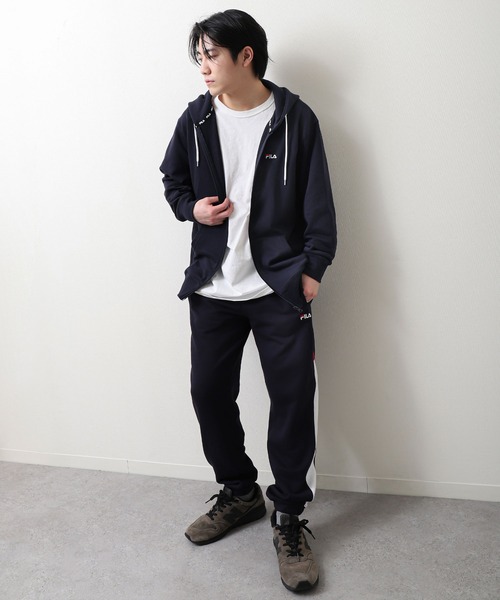 FILA（フィラ）の「【FILA】 裏毛フルジップパーカー（パーカー・レディース・ホワイト/杢グレー/グレイッシュベージュ/ブラック/ネイビー・MEDIUM/X-LARGE/LARGE）」の6枚目の写真