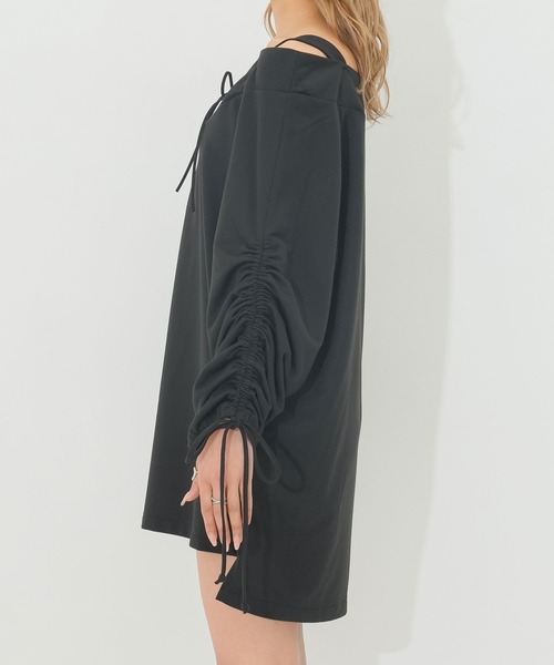 Diable baiser(ディアブルベーゼ)の「袖ドロストオフショルレースアップトップス【M~3L】(Tシャツ/カットソー・レディース・ブラック/レッド/ブルー/ボルドー/ベビーピンク・M-L/L-XL)」の14枚目の写真