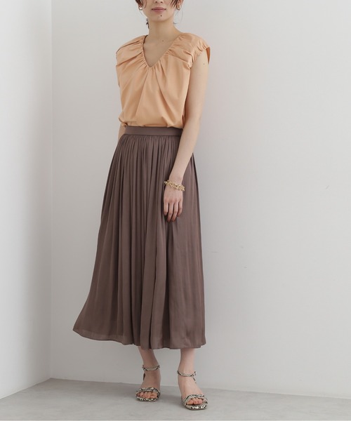 NATURAL BEAUTY BASIC（ナチュラルビューティーベーシック）の「[洗える]サテンギャザースカート（スカート・レディース・グレイッシュベージュ/ブラウン/ライトグリーン・X-SMALL/SMALL/MEDIUM）」の16枚目の写真