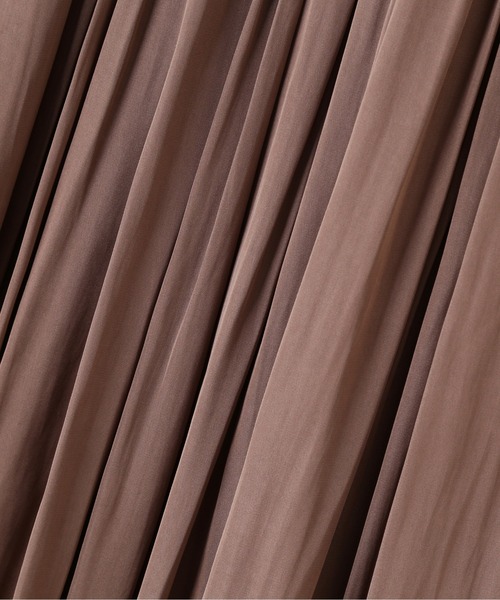 NATURAL BEAUTY BASIC（ナチュラルビューティーベーシック）の「[洗える]サテンギャザースカート（スカート・レディース・グレイッシュベージュ/ブラウン/ライトグリーン・X-SMALL/SMALL/MEDIUM）」の21枚目の写真