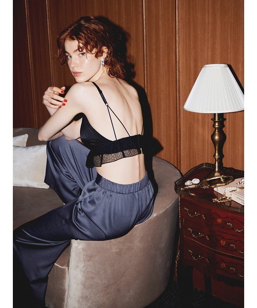 LILY BROWN(リリーブラウン)の「【LILY BROWN Lingerie】ブラレット×ショーツ(チュールレース)(ブラ&ショーツ・レディース・ライトブルー/ブラック/アイボリー・SMALL/MEDIUM)」の15枚目の写真