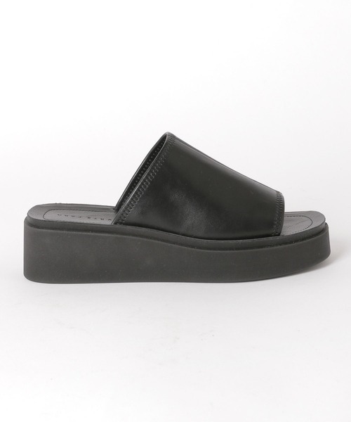 LOWRYS FARM（ローリーズファーム）の「カンドウフィットサンダル　260870（サンダル・レディース・ブラック/ブラウン/アイボリー/ブルー/オレンジ・MEDIUM/LARGE）」の17枚目の写真