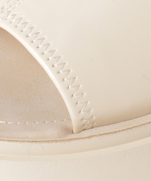 LOWRYS FARM（ローリーズファーム）の「カンドウフィットサンダル　260870（サンダル・レディース・ブラック/ブラウン/アイボリー/ブルー/オレンジ・MEDIUM/LARGE）」の16枚目の写真