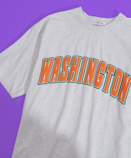 improves(インプローブス)の「発泡カレッジロゴ プリント オーバーサイズ Tシャツ(Tシャツ/カットソー・メンズ・イエロー/アッシュ/ブラック/オフホワイト・LARGE/MEDIUM)」の1枚目の写真