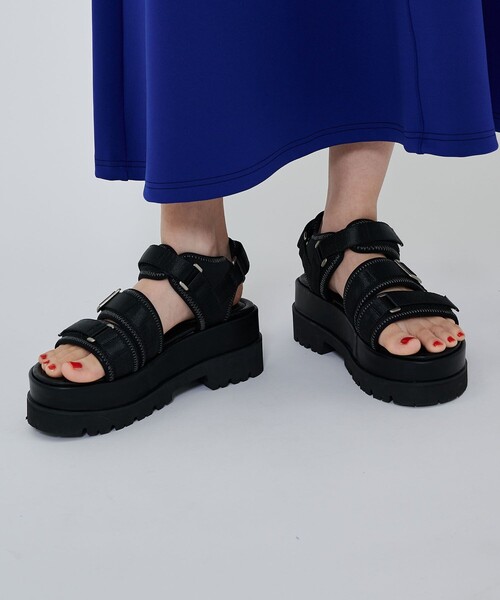 CITY TOKYO（シティトウキョウ）の「【アウトドア〇】ワークソールスポーツサンダル【A＋TOKYO / エープラストウキョウ】（サンダル・レディース・ブラック/ブラウン・1/2）」の4枚目の写真