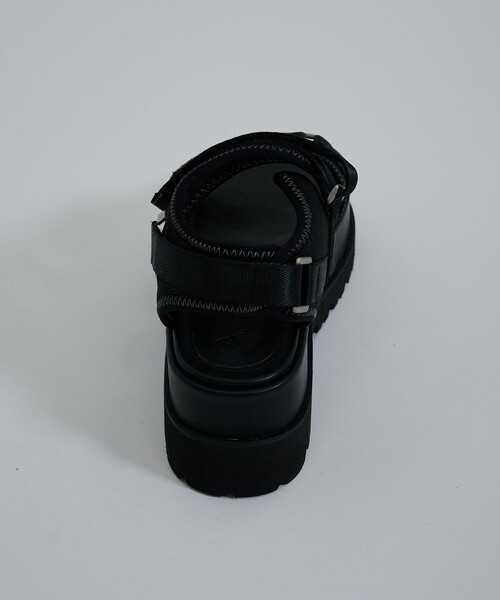 CITY TOKYO（シティトウキョウ）の「【アウトドア〇】ワークソールスポーツサンダル【A＋TOKYO / エープラストウキョウ】（サンダル・レディース・ブラック/ブラウン・1/2）」の13枚目の写真