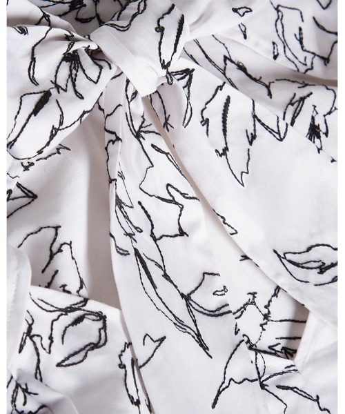 Ted Baker（テッドベーカー）の「LUULAH パフスリーブ バックリボン　ブラウス（Tシャツ/カットソー・レディース・ホワイト・0/2/1）」の6枚目の写真