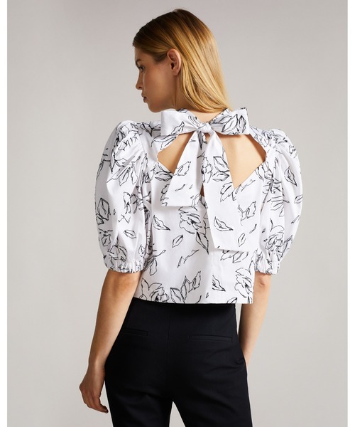 Ted Baker（テッドベーカー）の「LUULAH パフスリーブ バックリボン　ブラウス（Tシャツ/カットソー・レディース・ホワイト・0/2/1）」の9枚目の写真