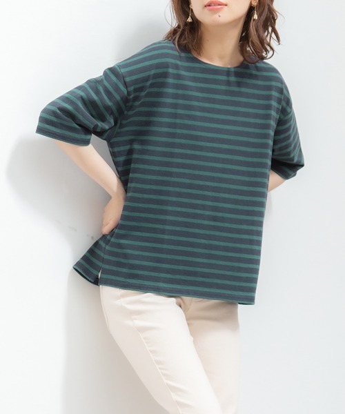 Honeys（ハニーズ）の「ボーダーゆるＴシャツ（Tシャツ/カットソー・レディース・ネイビー系/ベージュ系その他/ネイビー系1/ホワイト×ネイビー・S/L/M）」の4枚目の写真