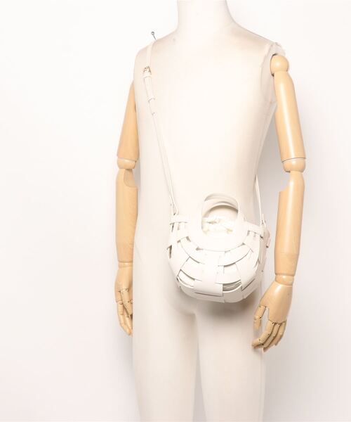 DouDou（ドゥドゥ）の「SSハーフムーンメッシュショルダー（ショルダーバッグ・レディース・グリーン/アイボリー/ブラック・FREE）」の4枚目の写真