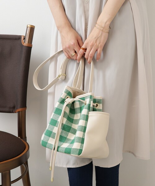 DRESKIP(ドレスキップ)の「◆チェック柄巾着ショルダーバッグ(ショルダーバッグ・レディース・ブラック系1/グリーン系その他3/ベージュ系1・00)」の5枚目の写真