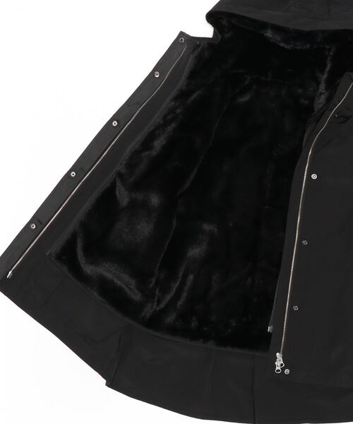 LUGIVA(ルギヴァ)の「ボアライナー付きマウンテンパーカー(マウンテンパーカー・レディース・オフホワイト/ブラック/カーキ・M)」の5枚目の写真